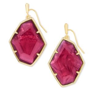 KS Dunn earring in gold and Berry stone